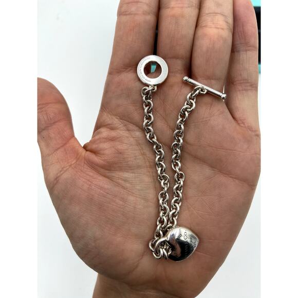 Tiffany and Co. Full Heart Toggle Bracelet in Sterling Silver - Picture 8 of 9